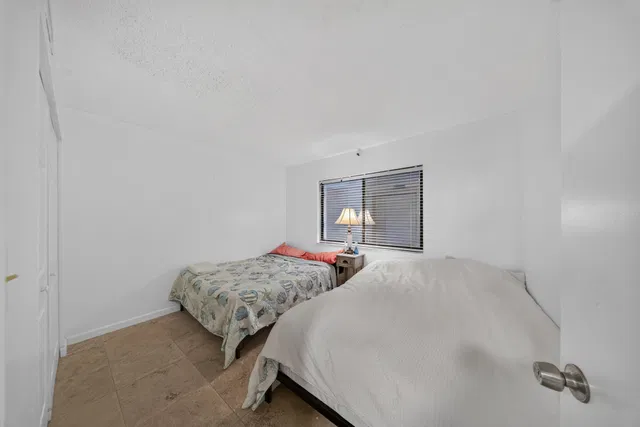 Unit 101 photo 34