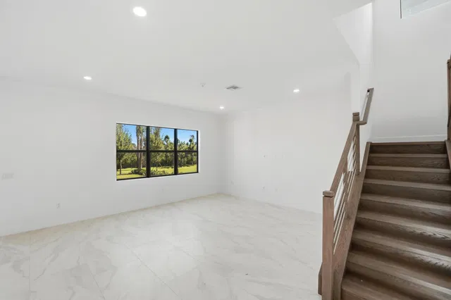 Residence photo 23