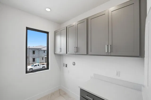 Residence photo 27
