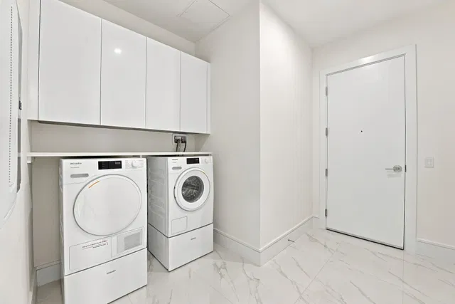 Nautilus 220 Unit 2306 photo 27