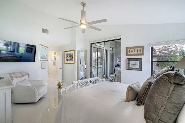 Residence photo 21