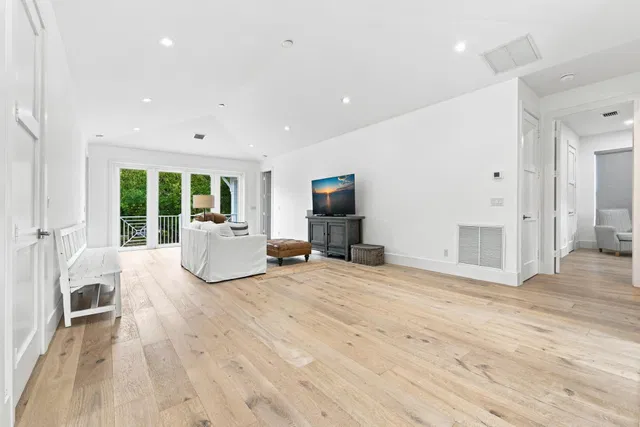 Residence photo 17