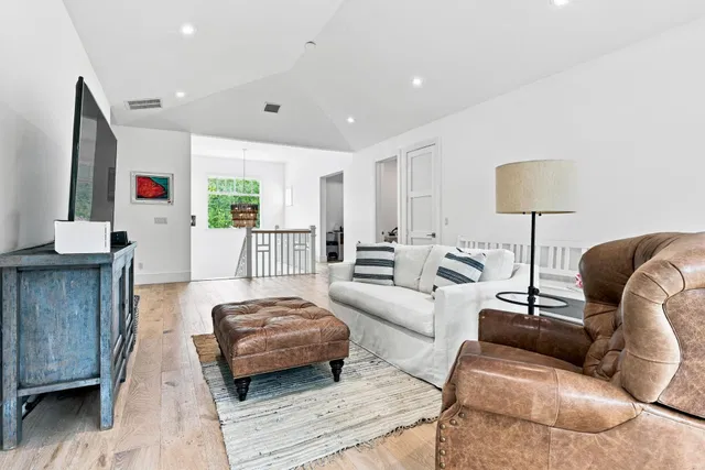 Residence photo 24