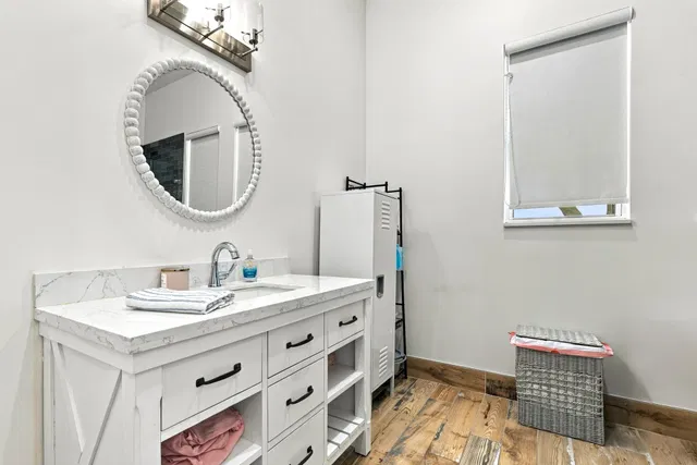 Residence photo 30