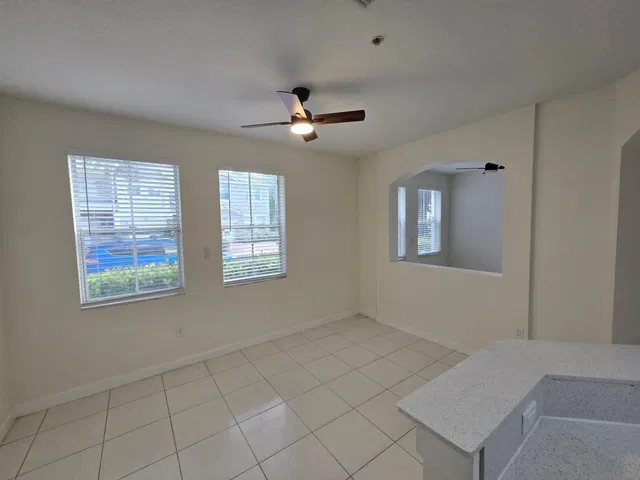 Residence photo 6