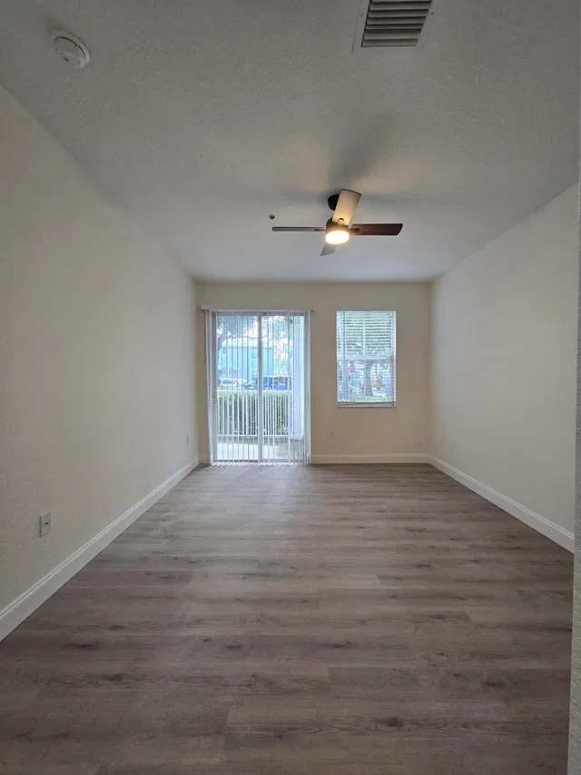 Residence photo 13