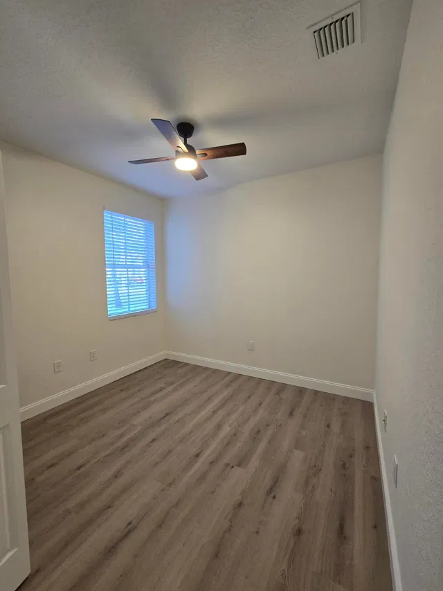 Residence photo 24