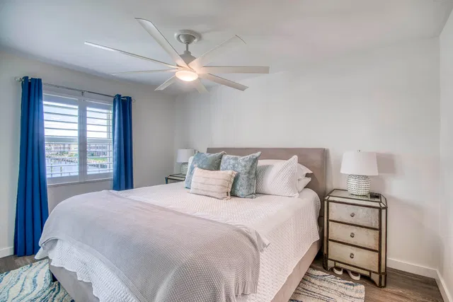 Unit 205 photo 12