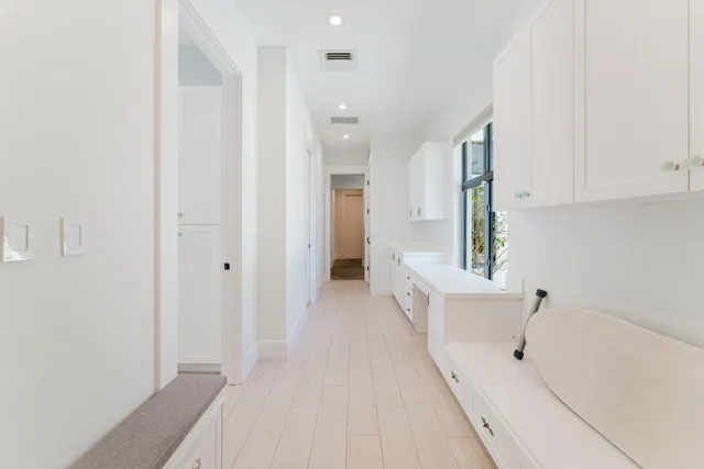 Residence photo 32