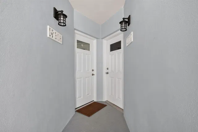 Unit 308 photo 4