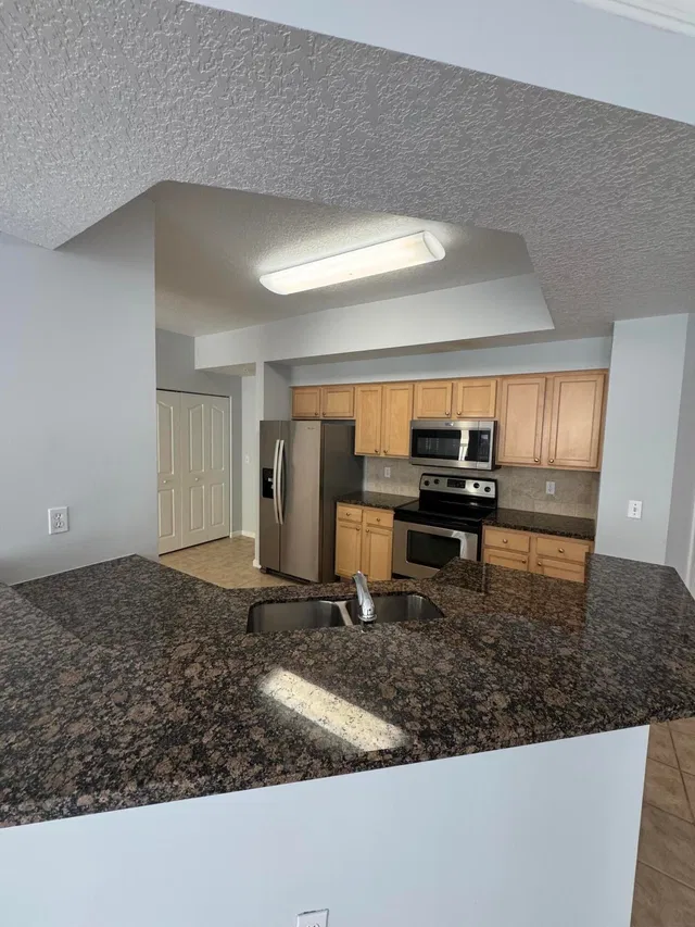 Unit 213 photo 2