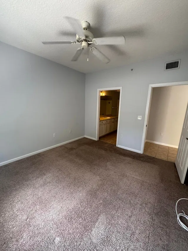 Unit 213 photo 10