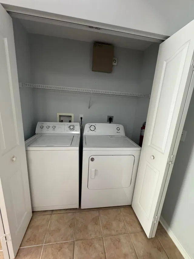 Unit 213 photo 14