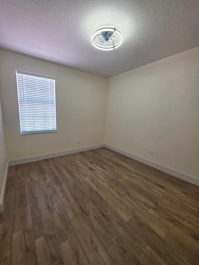 Residence photo 23