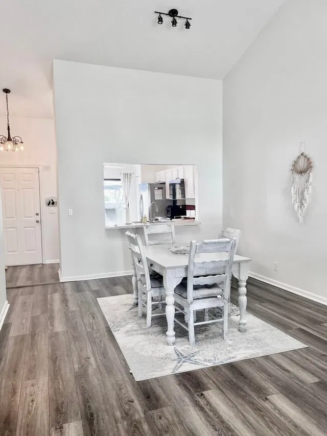 Residence photo 5