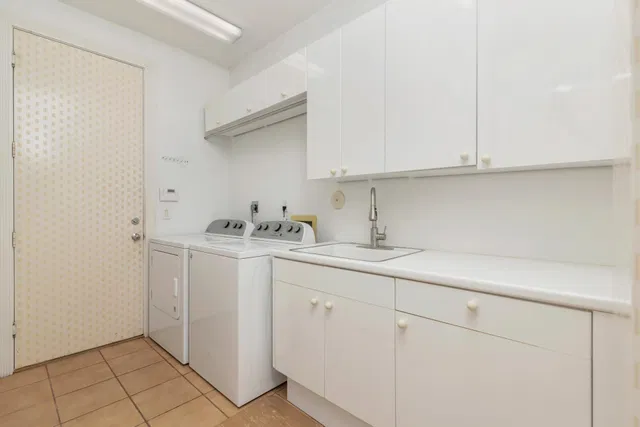 Residence photo 32