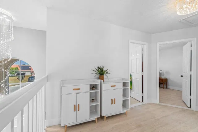 Residence photo 18