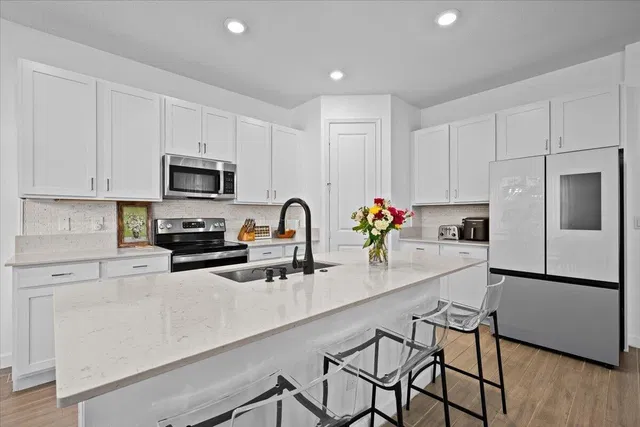 Residence photo 8