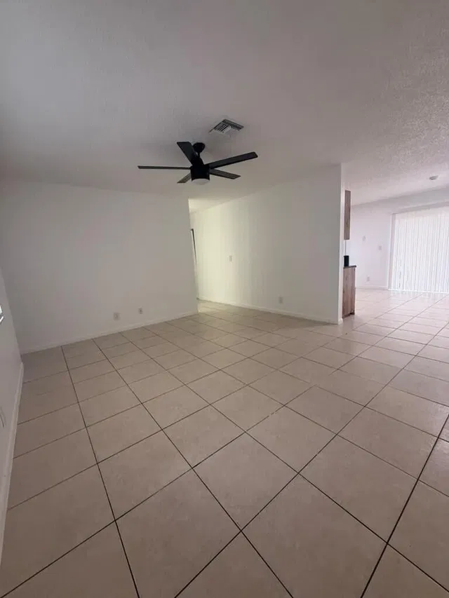  Residence photo 17