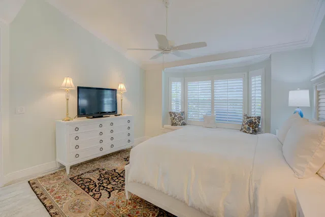 Residence photo 25