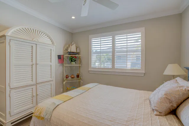 Residence photo 36