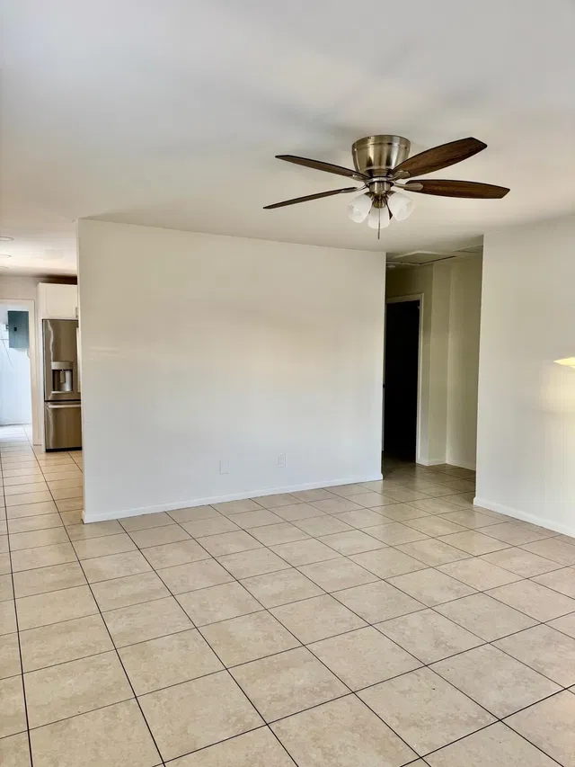 Residence photo 2