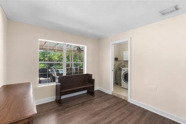 Residence photo 17
