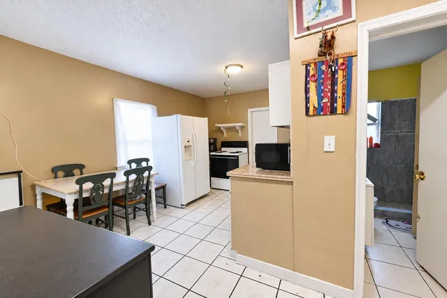 Residence photo 8