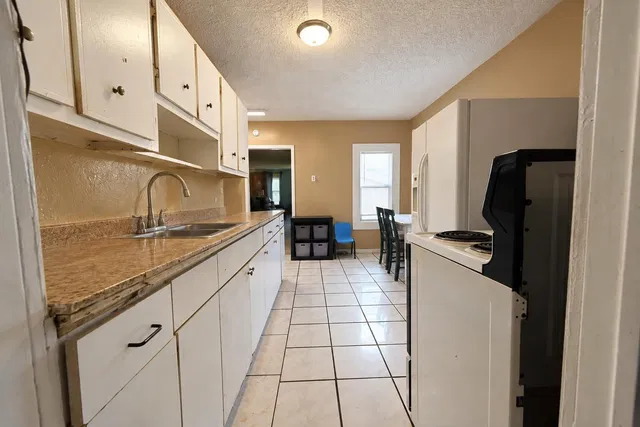 Residence photo 11