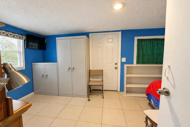 Residence photo 12