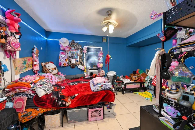 Residence photo 16