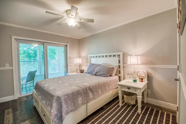 Unit 231 photo 12