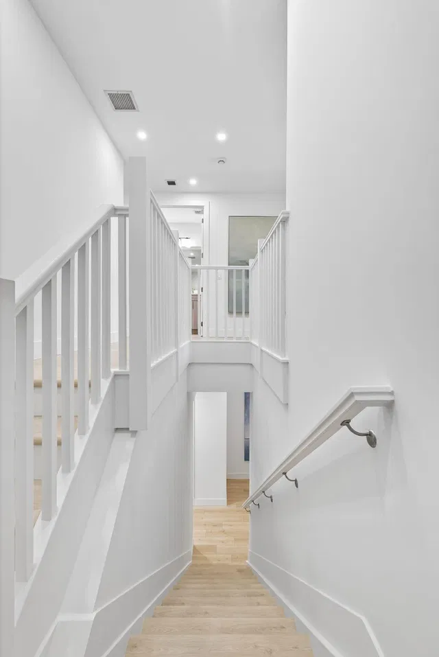 Unit 10 photo 46