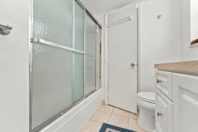 Unit 112 photo 9