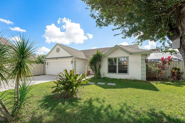Residence photo 2