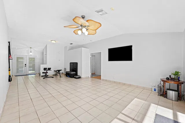 Residence photo 6