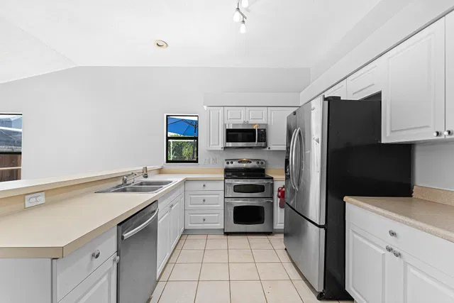 Residence photo 10