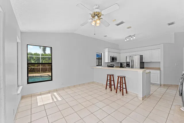 Residence photo 13