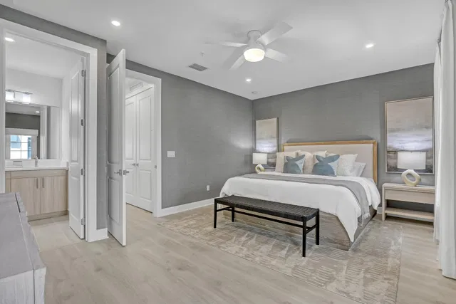 Unit 107 photo 17