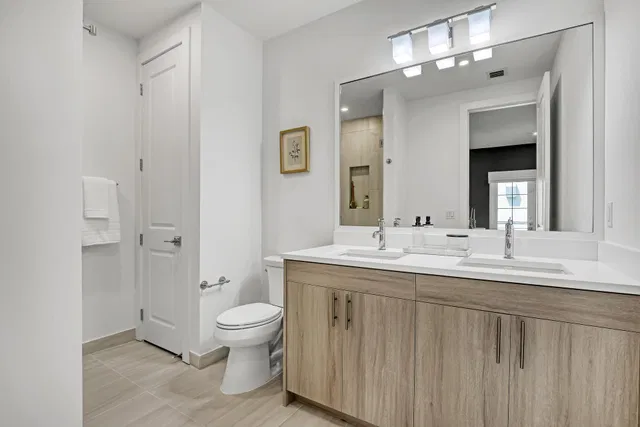 Unit 107 photo 19