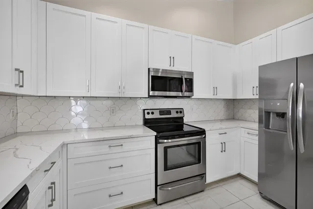 Residence photo 13
