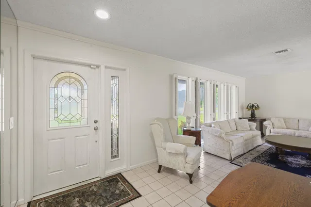 Residence photo 6