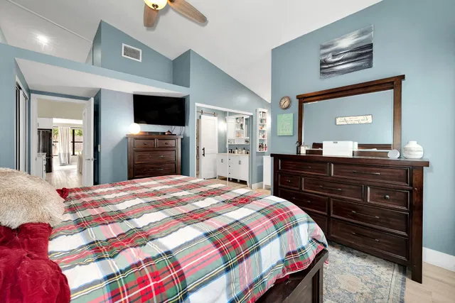 Residence photo 23