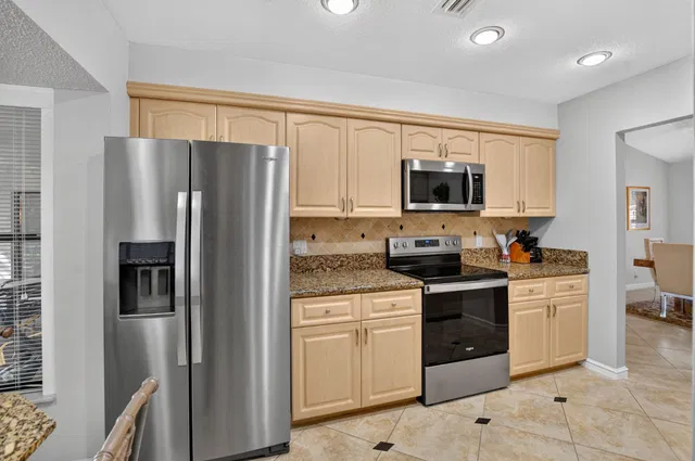 Thornhill Green Residence photo 13