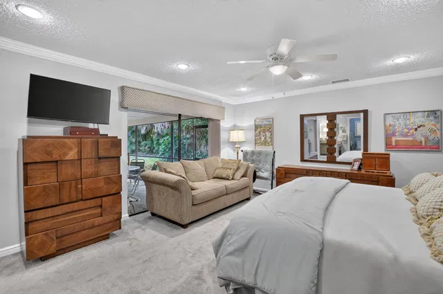 Thornhill Green Residence photo 21