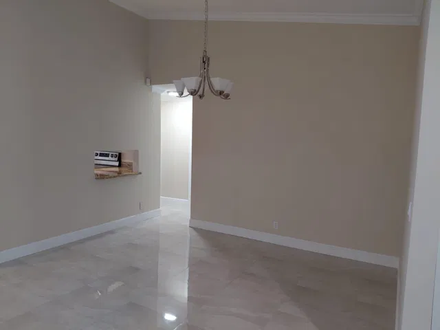 Residence photo 6