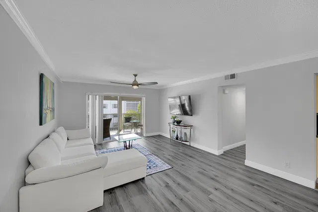 Boca Raton Unit 305 photo 8