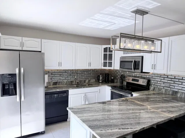 Unit 49B photo 3