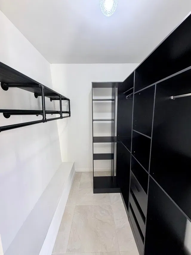 Unit 49B photo 10