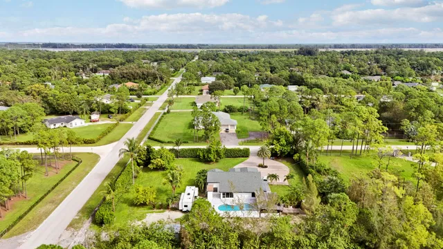 Residence photo 18